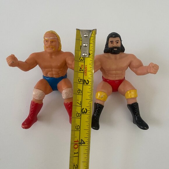 Vintage 1980’s USA vs. Russia USSR Thumb Wrestlers knock off Hulk Hogan figures - Picture 2 of 9